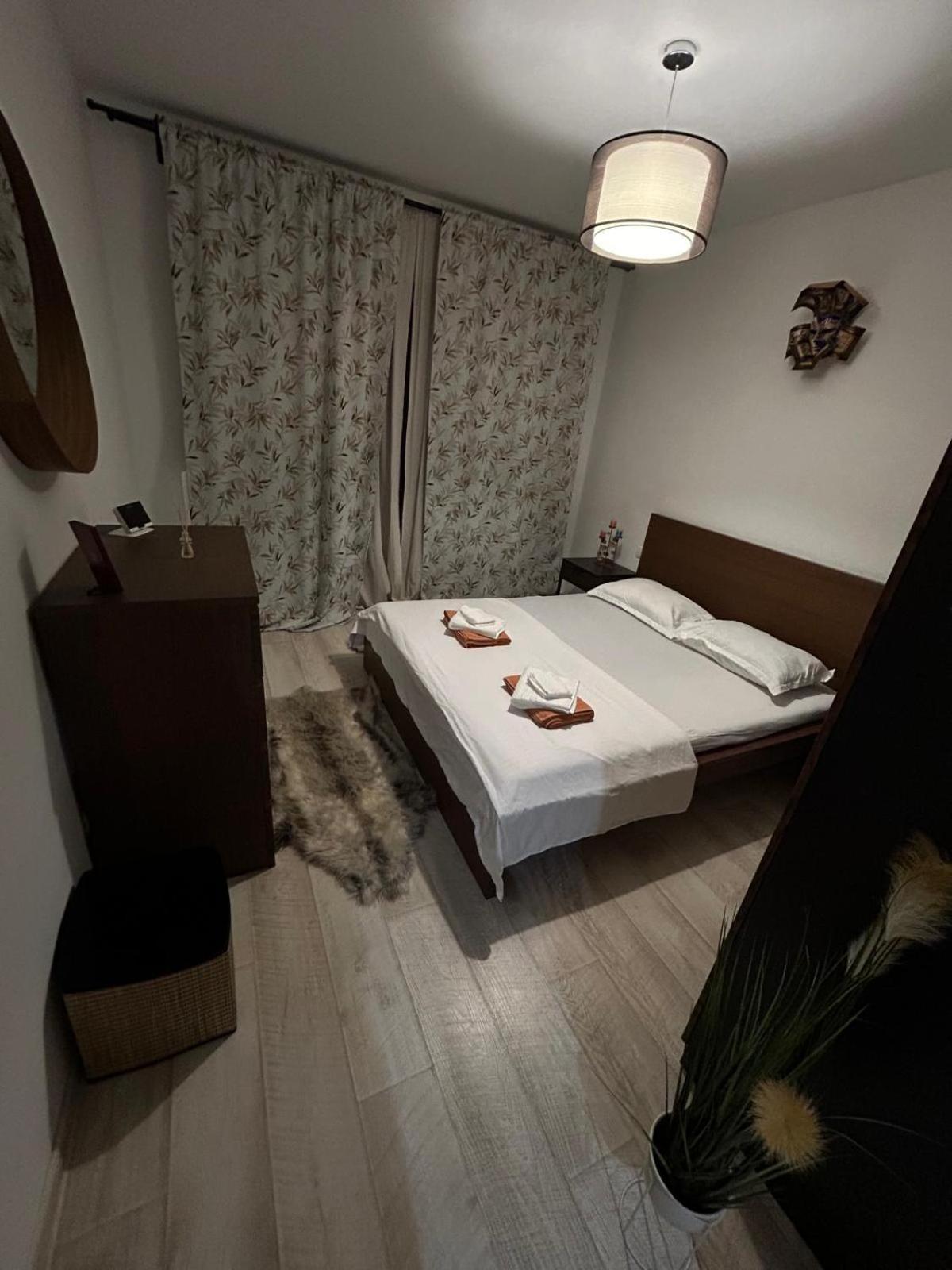 Cozy Apartment 130E By Plaza Bucureşti Ngoại thất bức ảnh